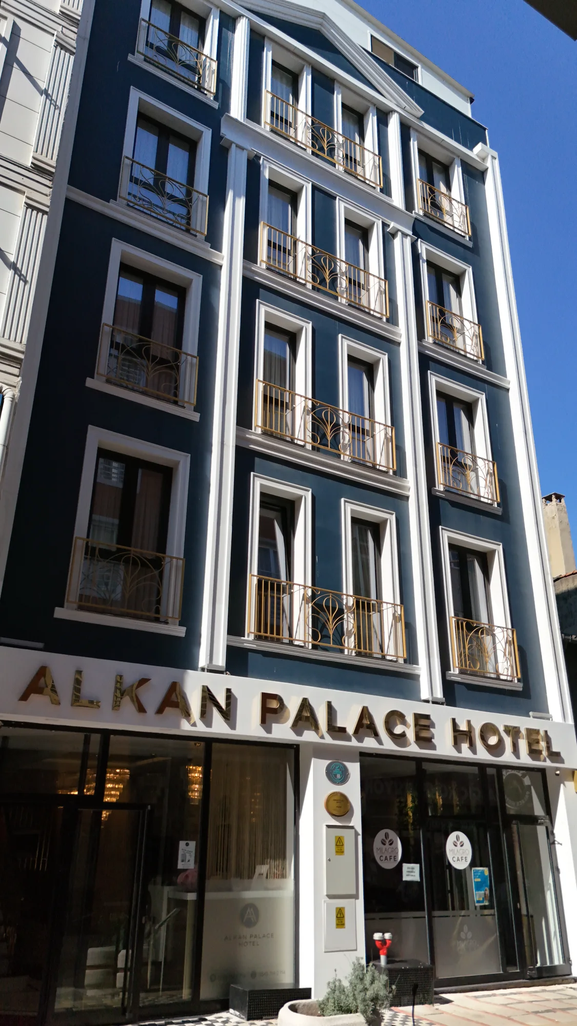 Alkan Palace Hotel dış cephe